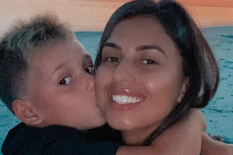 Brasileira presa nos EUA luta para evitar deportação e separação do filho