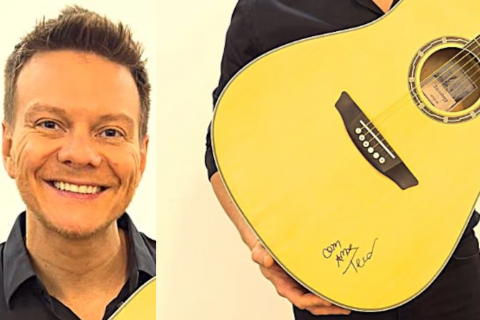 ABADS inicia leilão beneficente com itens exclusivos, incluindo violão autografado por Michel Teló